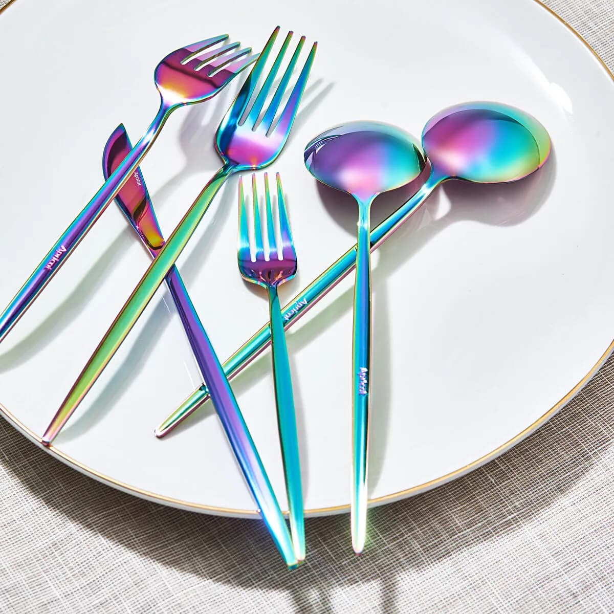 أبريكوت فارو رينبو طقم ملاعق وشوك وسكاكين علبة 24 قطعة لـ 6 أشخاص