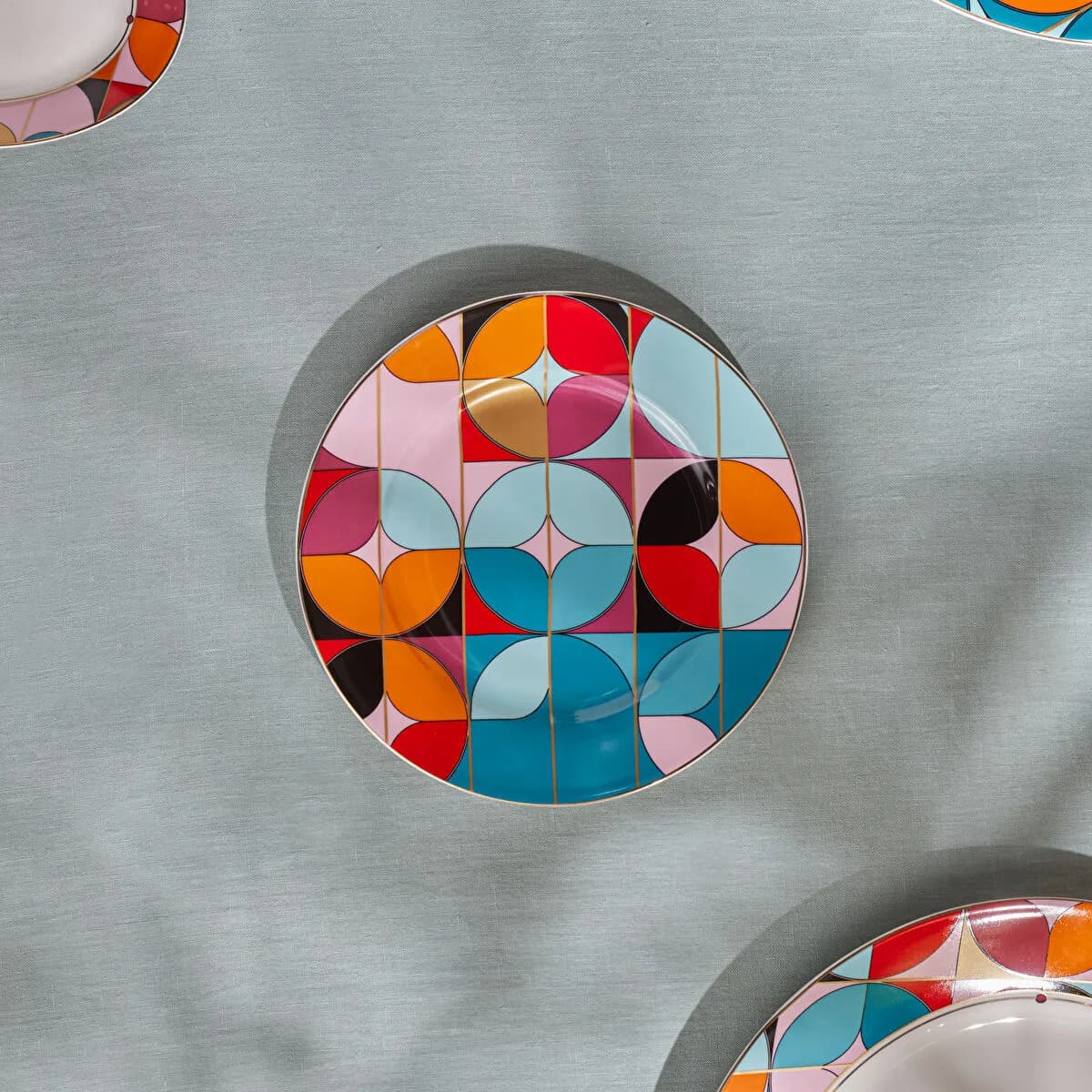 متعدد الألوان image 1