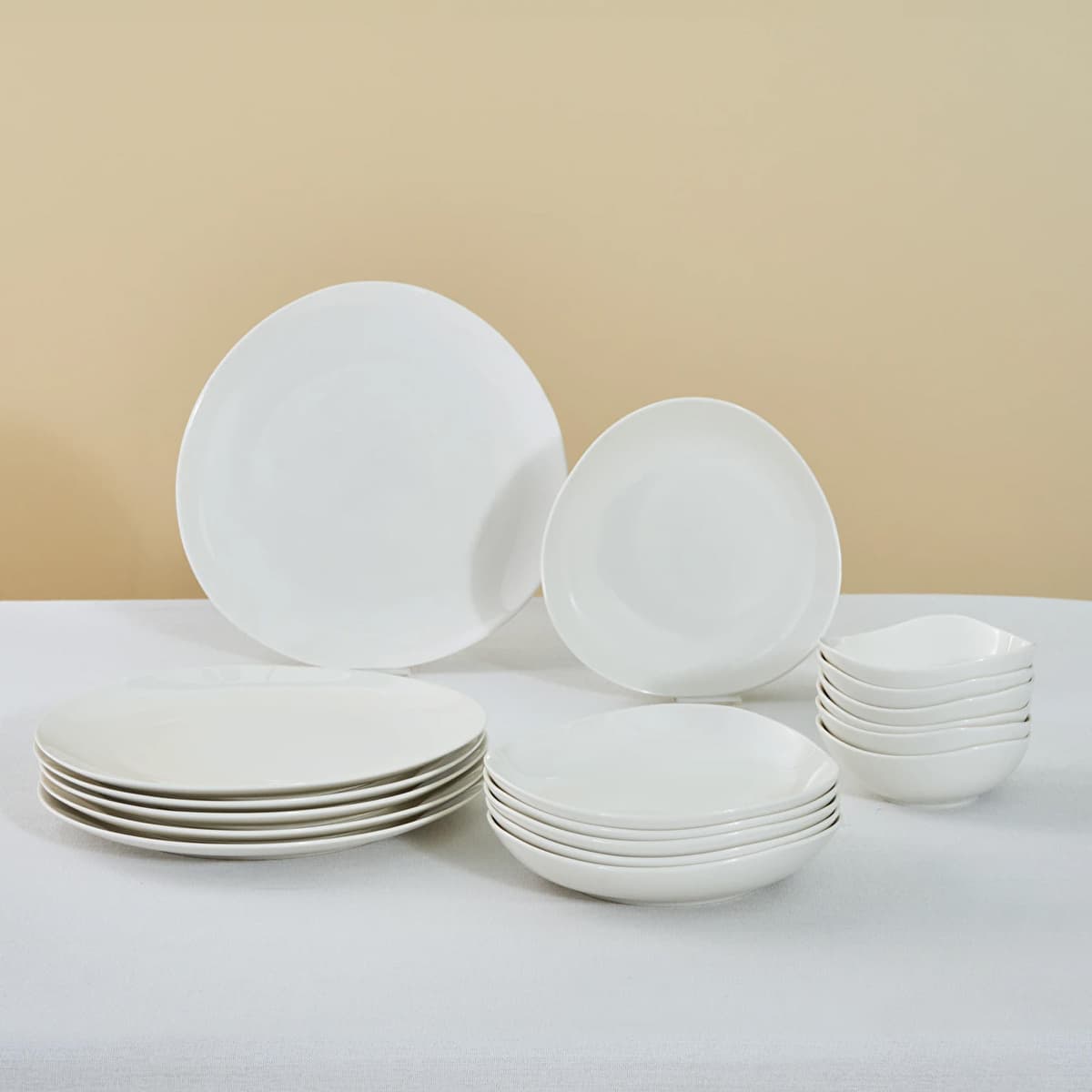 كاراجا ستريم بون روبيكون طقم عشاء 18 قطعة لـ 6 أشخاص