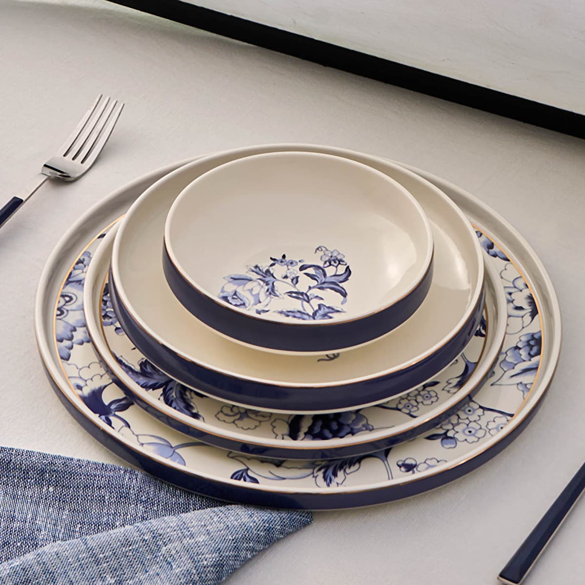 كاراجا ليليانا نيو بون طقم عشاء 24 قطعة لـ 6 أشخاص