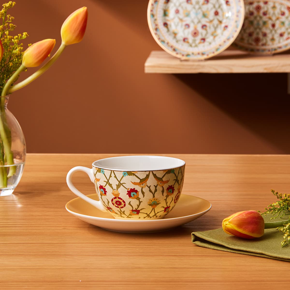 كاراجا نيفرا كوب شاي مع صحن 220 مل