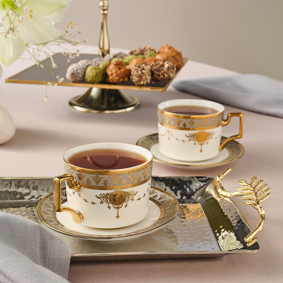 طقم فناجين شاي كاراجا طغراء لشخصين