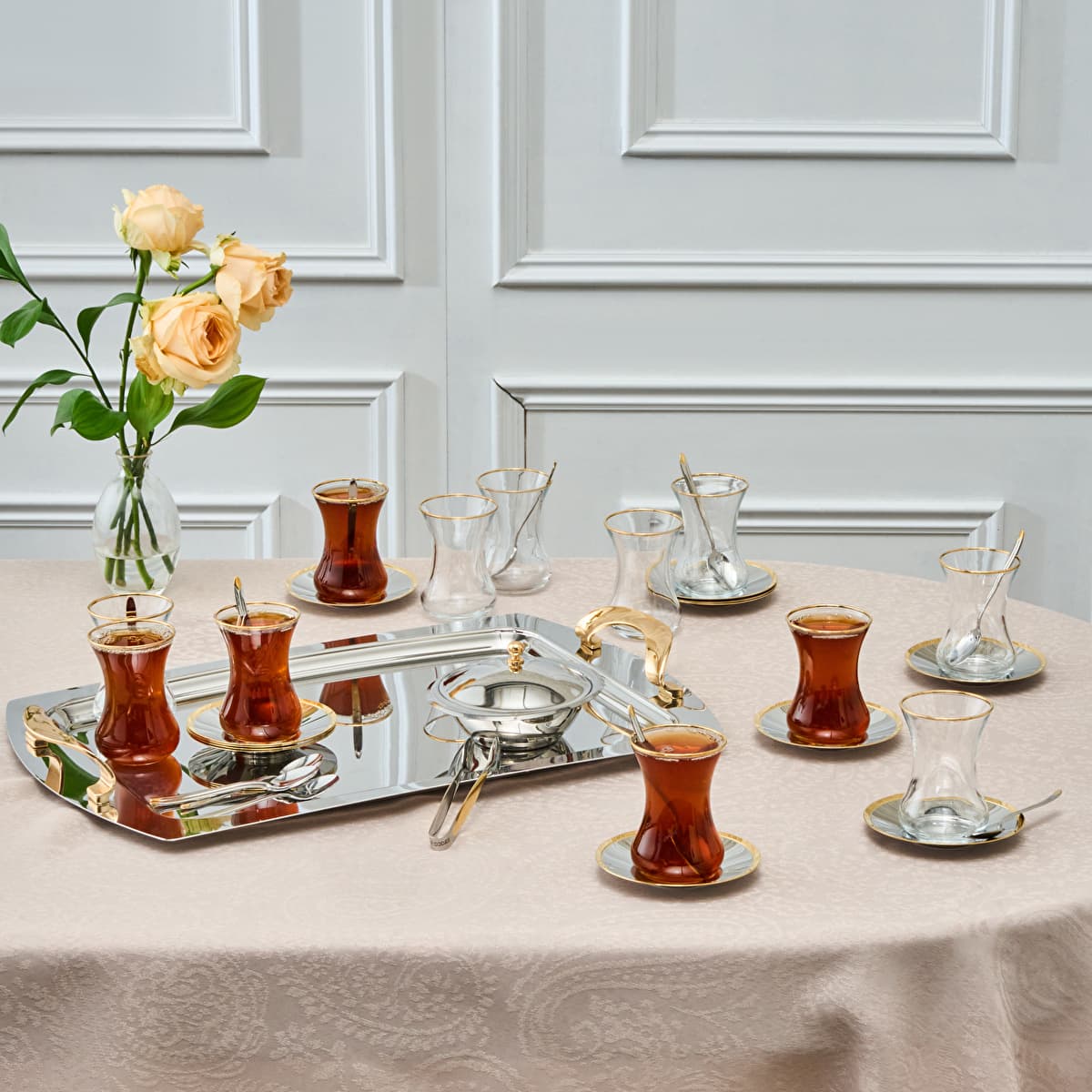 طقم شاي كاراجا فيستا 40 قطعة لـ 12 شخصاً ذهبي