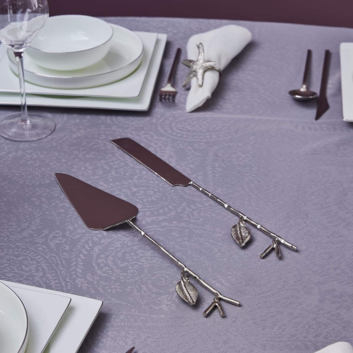 كاراجا ليف طقم سكين وسباتولا تقديم فضي